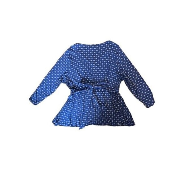 Lane Bryant Blue Medallion Vneck 3/4 Sleeve Peplum Blouse 18/20 - Picture 3 of 5